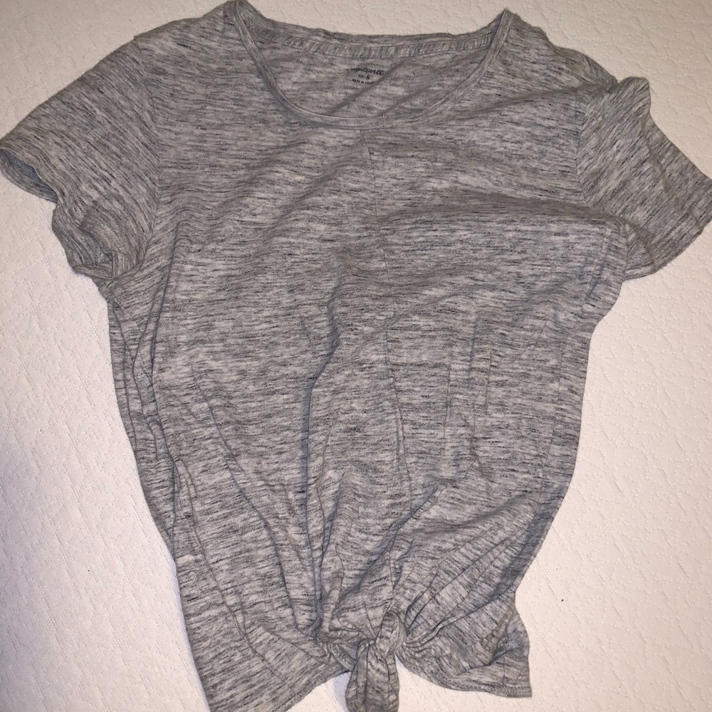 grey knotted Madewell tee